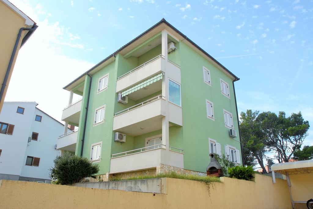 Apartments Green Village Премантура Екстер'єр фото